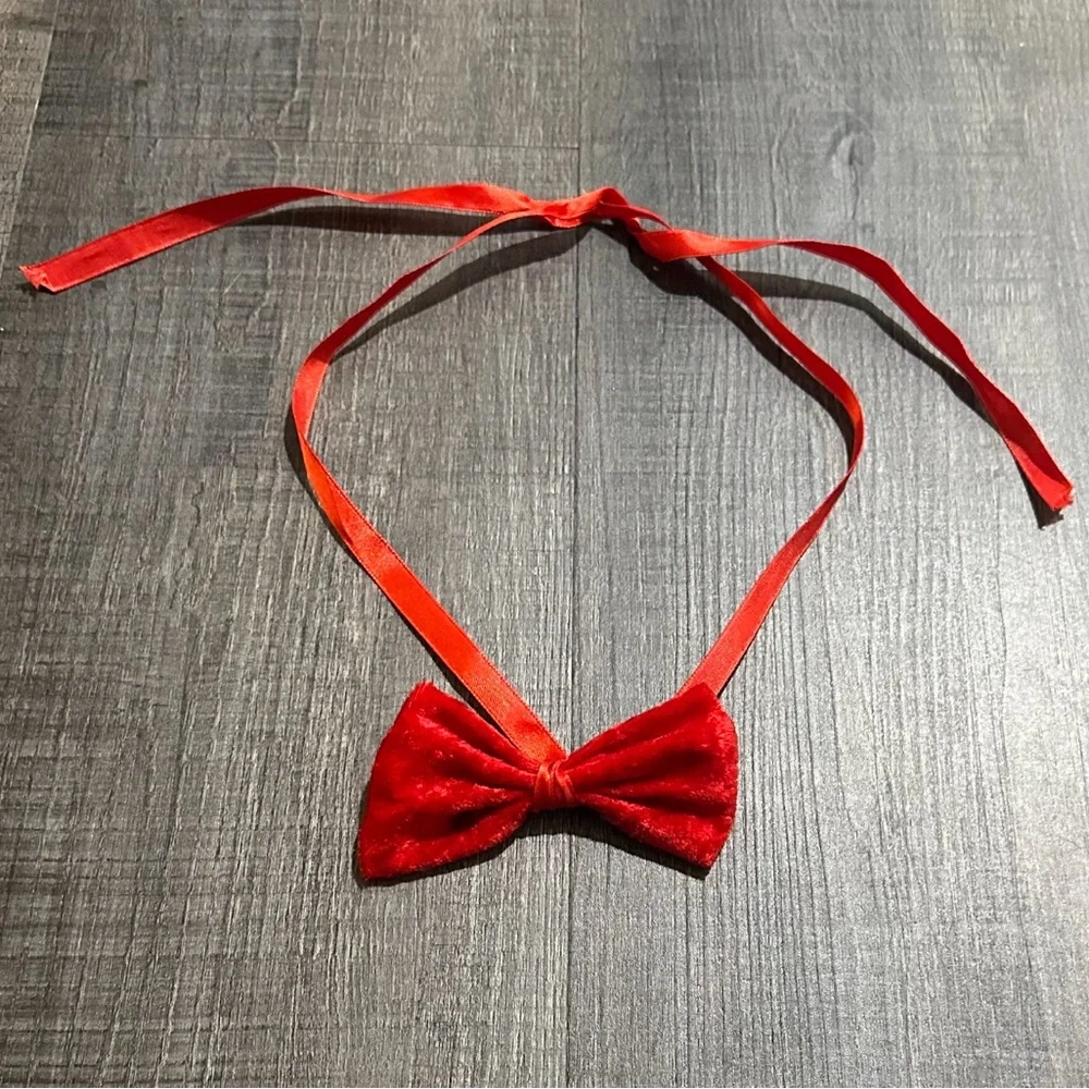 💞 Red Velvet Tie on Bow Tie for Costumes & Dress Up